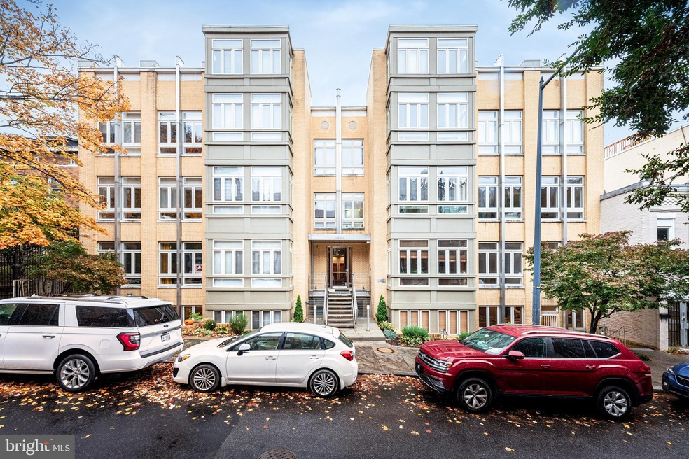 2363 Champlain St NW unit A, Washington, DC 20009 - photo 1