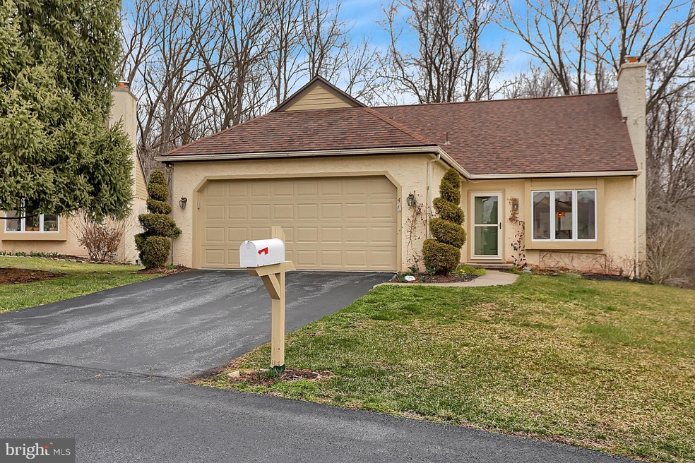 4 Pine Tree Ct, Reading, PA 19607 - photo 1