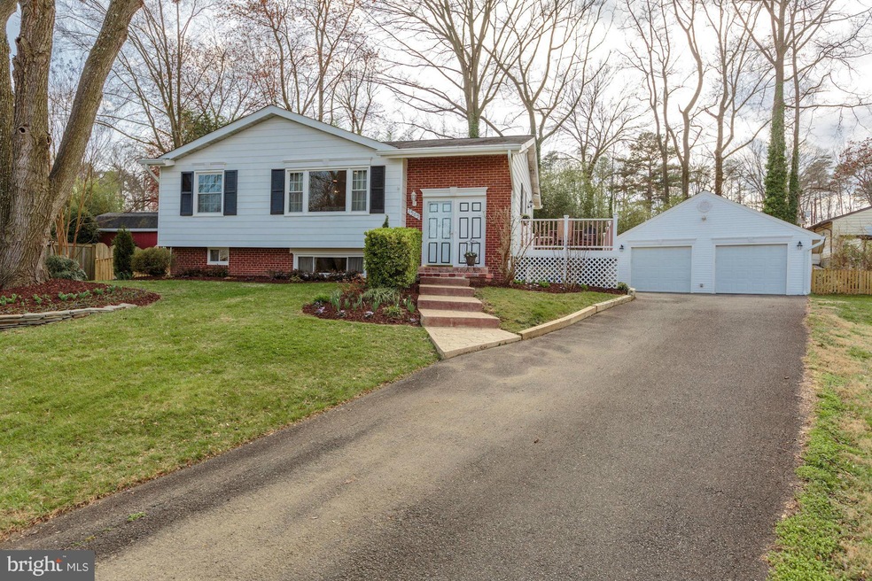 7505 Billsam Ct, Lorton, VA 22079 - photo 1