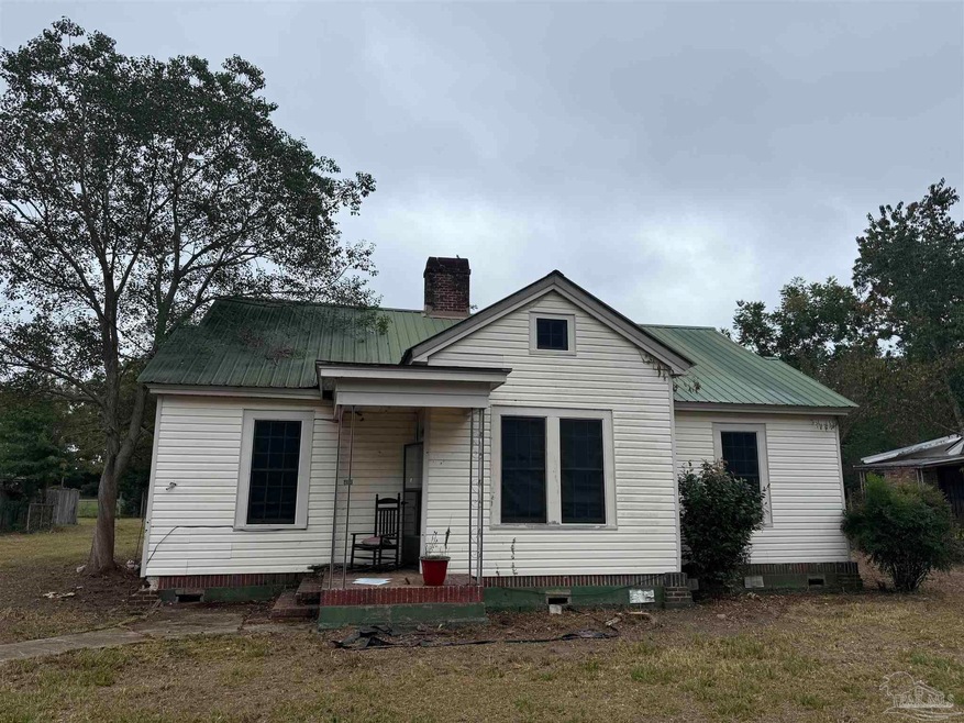 103 Forest Ave, Atmore, AL 36502 - photo 1