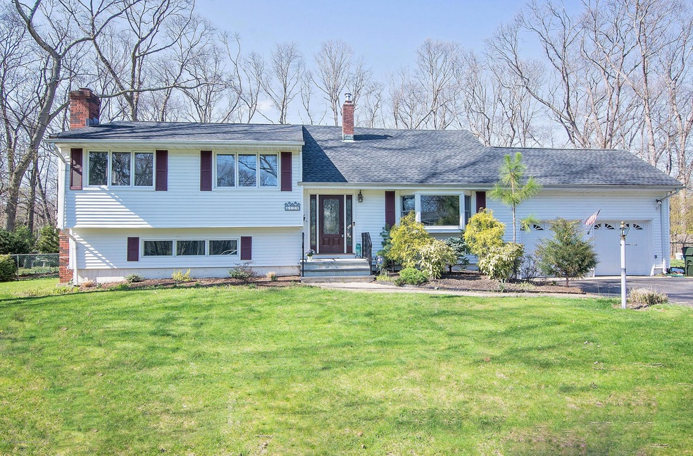 129 Glenwood Dr, Tinton Falls, NJ 07724 - photo 1