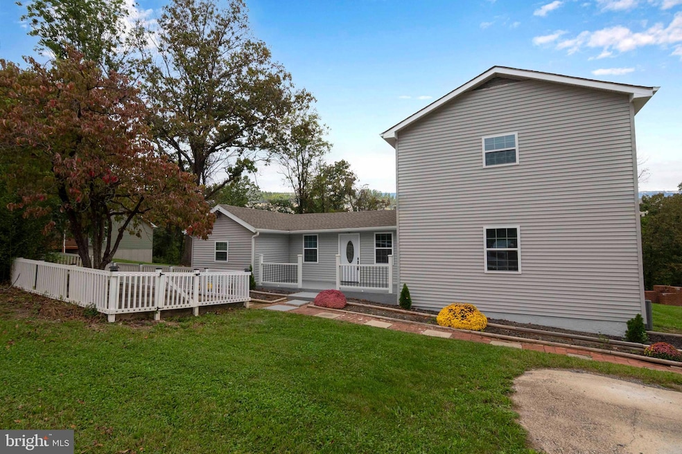 671 Pine Ridge Dr, Front Royal, VA 22630 - photo 1