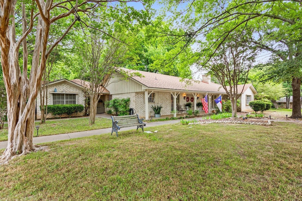 1207 Ridgecrest Cir, Denton, TX 76205 - photo 1