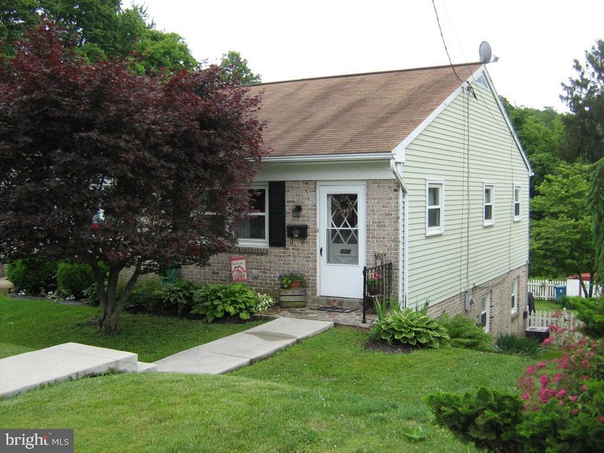 638 Franklin St, Columbia, PA 17512 - photo 1