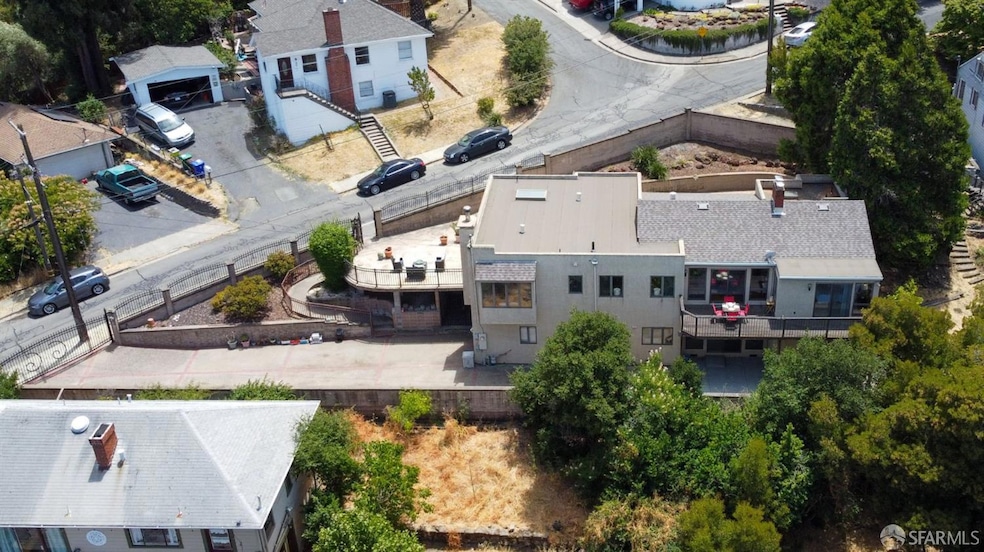 66 Baldwin Ave, Crockett, CA 94525 - photo 1