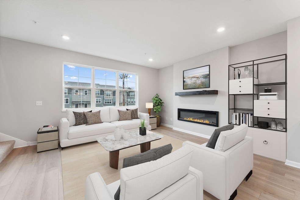 Pending $383,000 • Co-Listing Agent