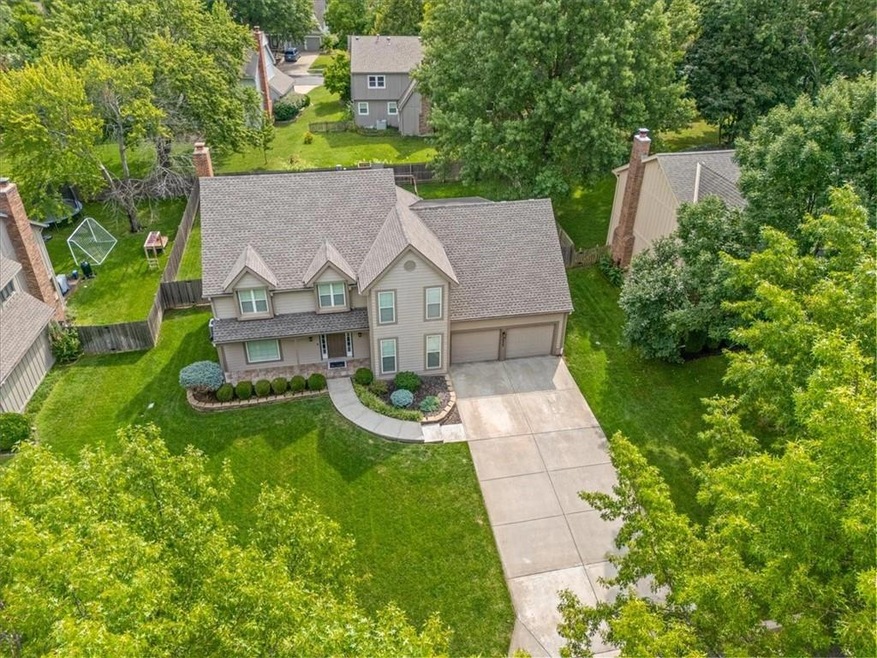 8509 Richards Rd, Lenexa, KS 66215 - photo 1