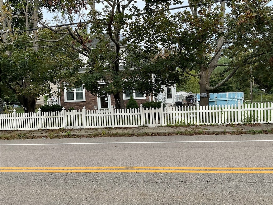 105 Read Ave, Coventry, RI 02816 - photo 1