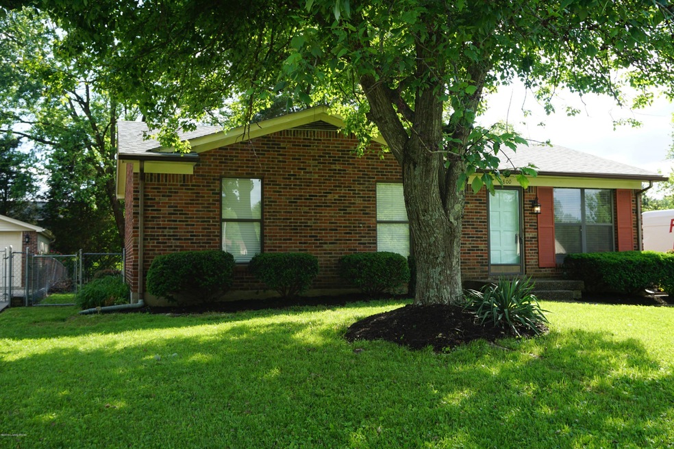 6800 Beackstone Ct, Louisville, KY 40228 - photo 1