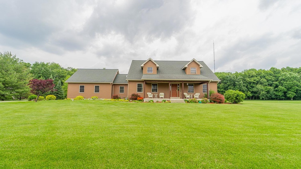 5516 W 152nd Ct, Crown Point, IN 46307 - photo 1