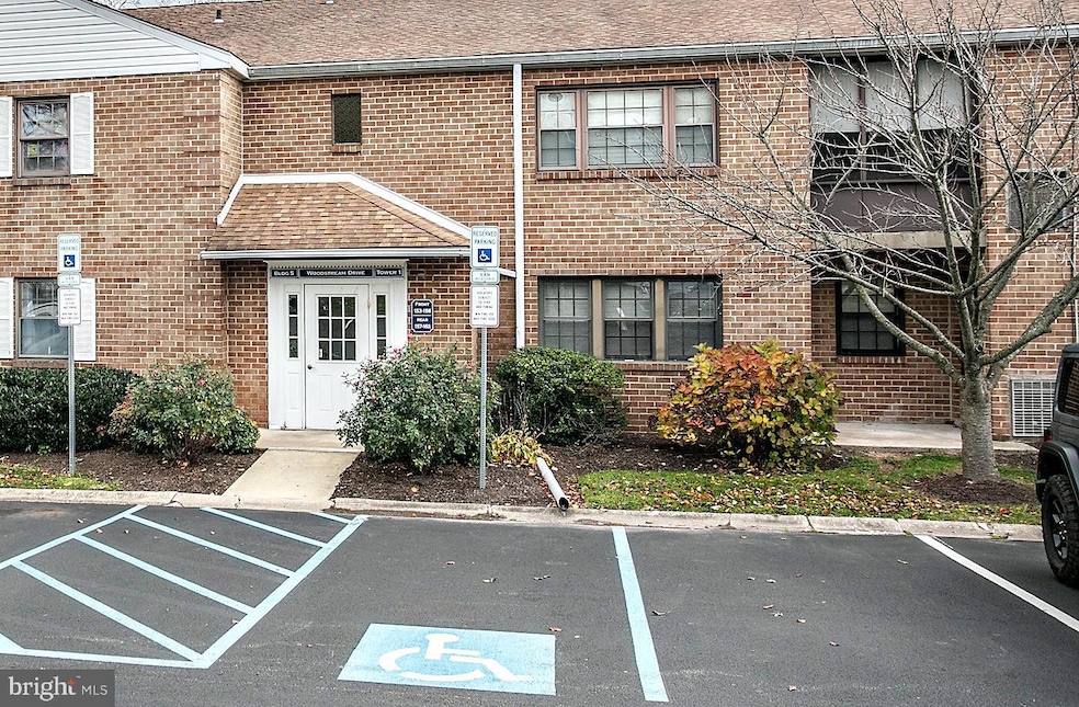 For Rent $1,900/month