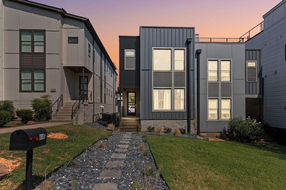 For Sale $849,900 • Co-Listing Agent