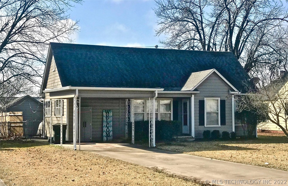 2005 Evergreen St: a charming, recently remodeled