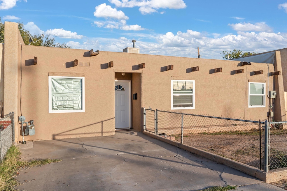 500 John Dr, Los Lunas, NM 87031 - photo 1