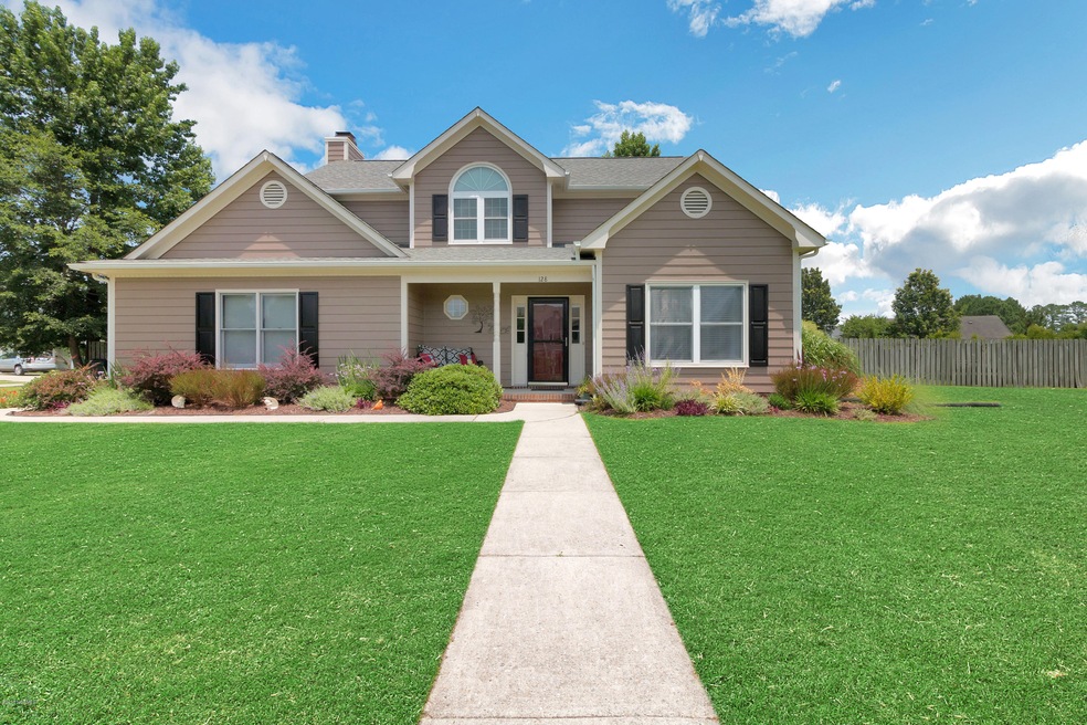 128 Plantation Blvd, Jacksonville, NC 28540 - photo 1