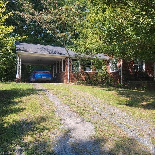 173 Henley Country Rd, Asheboro, NC 27203 - photo 1