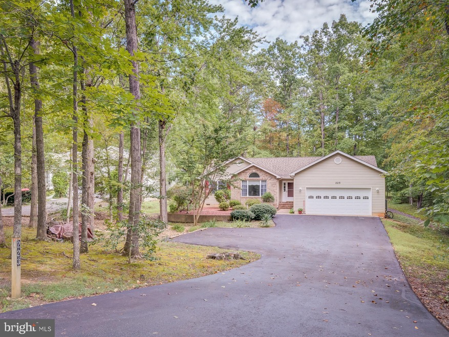 223 Birdie Rd, Locust Grove, VA 22508 - photo 1