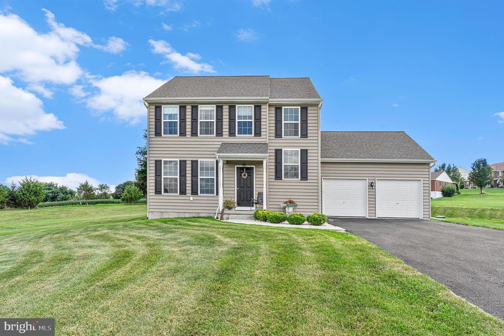 5 Chase Cir, Barto, PA 19504 - photo 1