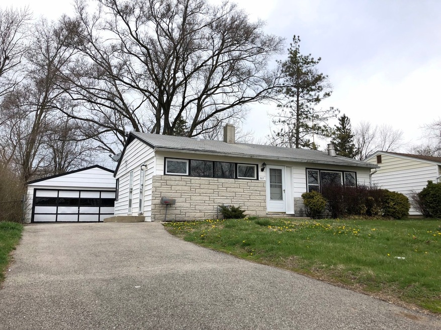 207 Ensenada Dr, Carpentersville, IL 60110 - photo 1