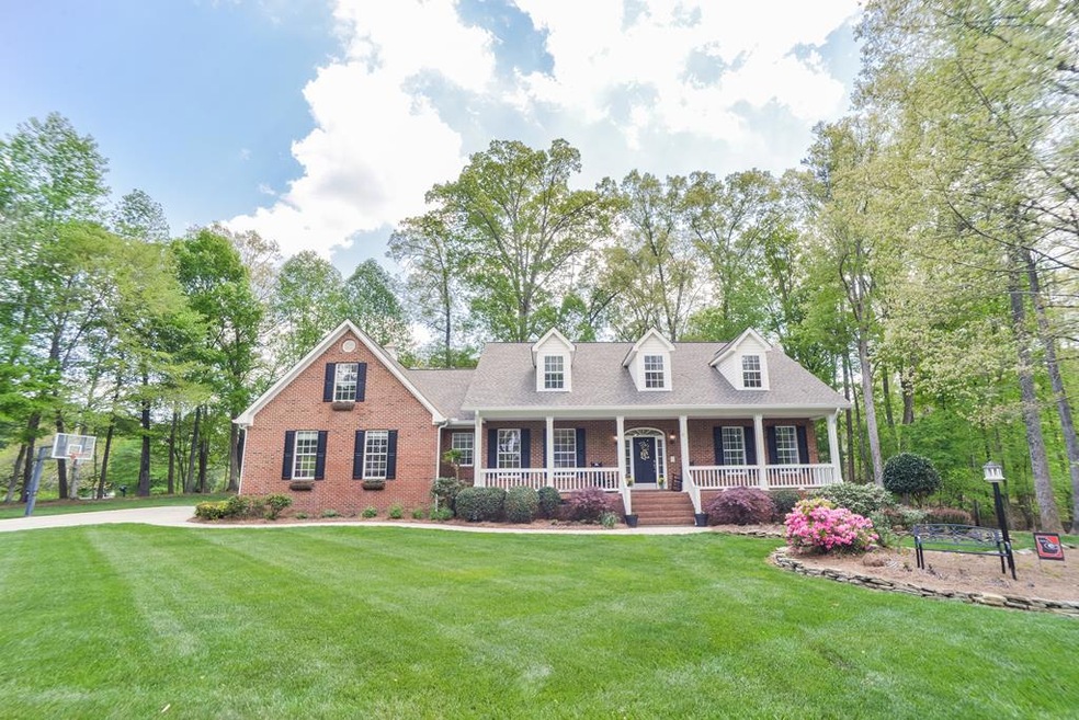 1201 Garden Row NE, Dalton, GA 30721 - photo 1