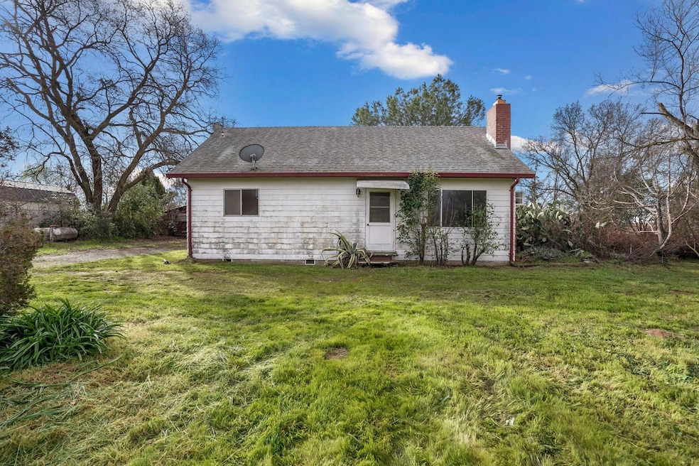 2858 E Calimyrna Rd, Acampo, CA 95220 - photo 1