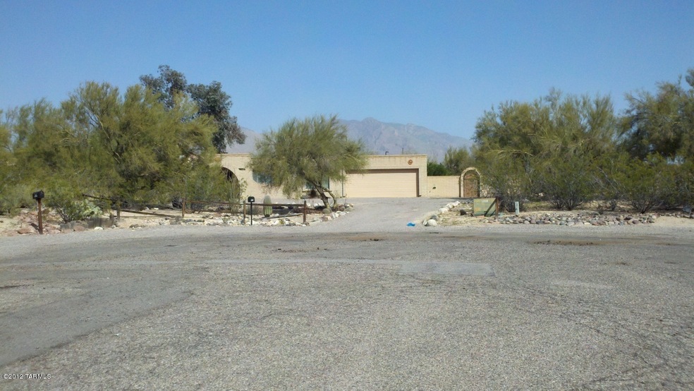 culdesac entrance