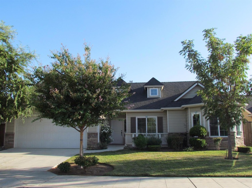 6893 E Andrews Ave, Fresno, CA 93727 - photo 1