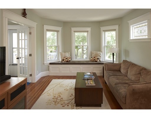 46 Magnolia St unit B, Arlington, MA 02474 - photo 1