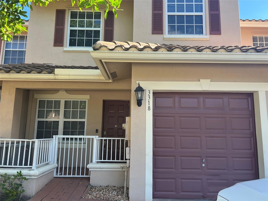 3318 Lakeside Dr, Davie, FL 33328 - photo 1