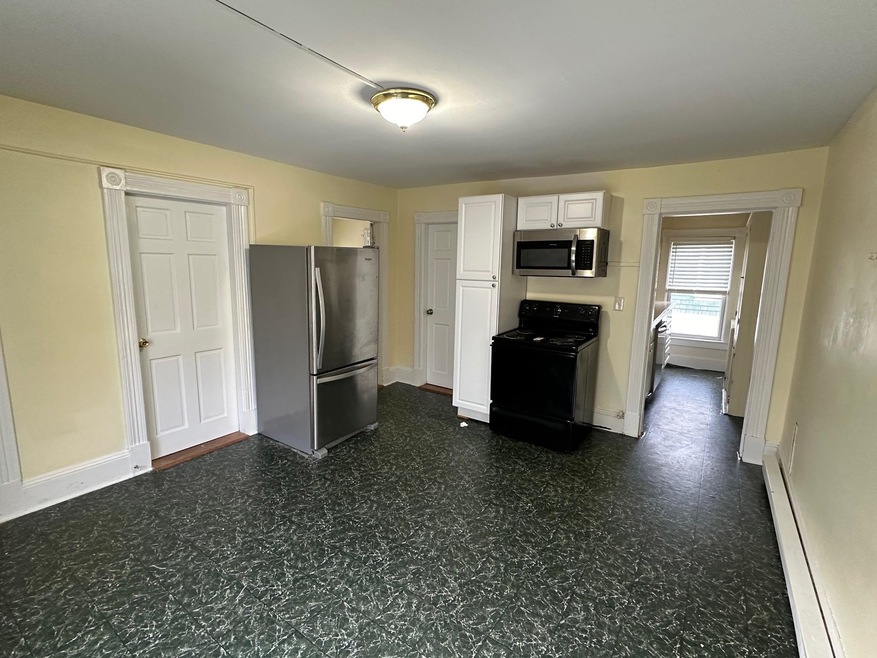 22 Roxbury Ct unit B, Keene, NH 03431 - photo 1