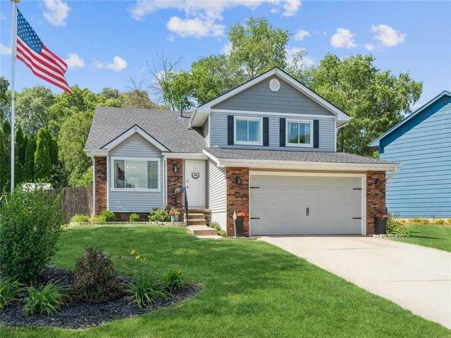 1926 E Maish Ave, Des Moines, IA 50320 - photo 1