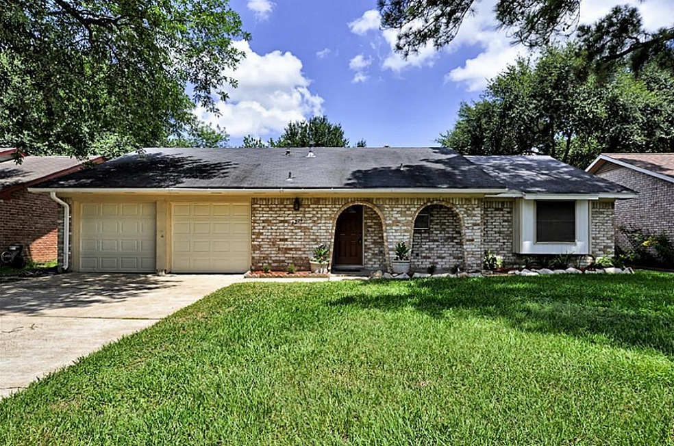 7226 Woodfern Dr, Houston, TX 77040 - photo 1