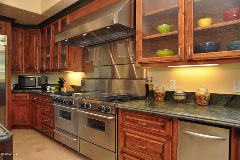 Gourmet Chef's Kitchen!