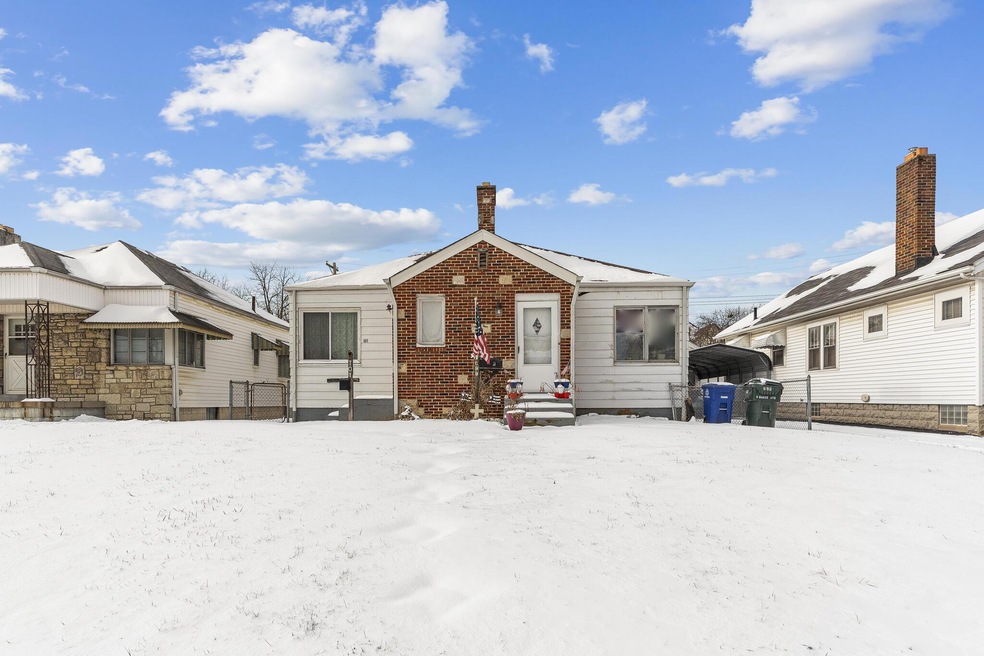701 S hague-9