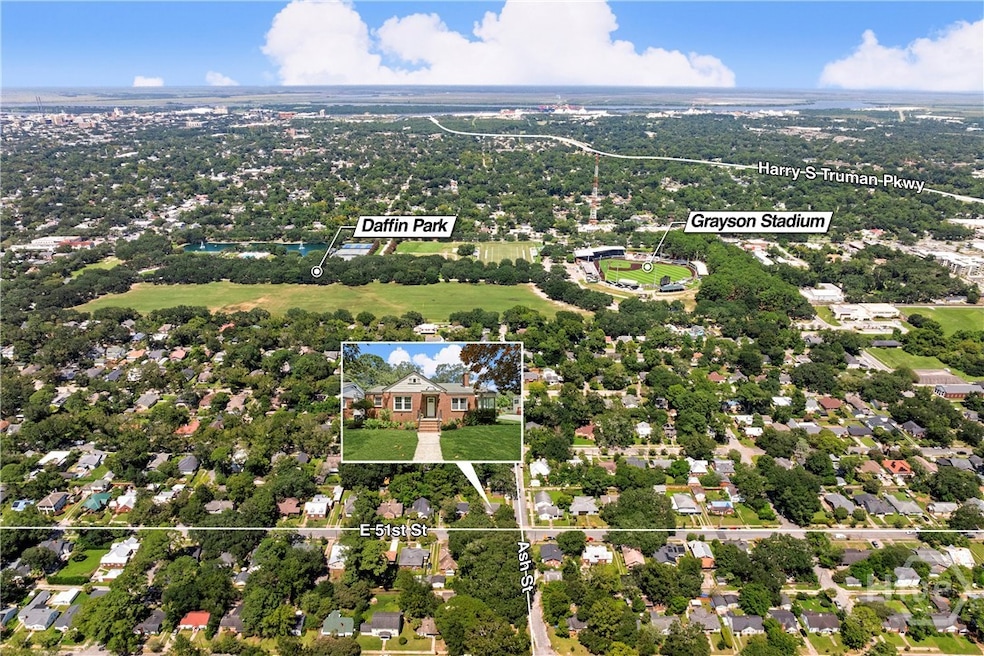 1318 E 51st St, Savannah, GA 31404 - photo 1