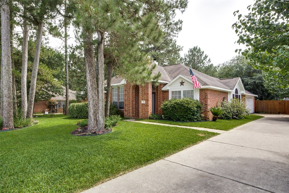 15 Beaconsfield Dr, Magnolia, TX 77355 - photo 1