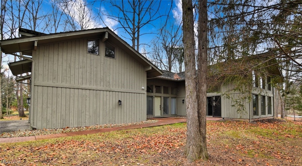 682 Arbor Way, Aurora, OH 44202 - photo 1