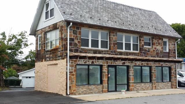 1912 S 4th St unit 2, Allentown, PA 18103 - photo 1