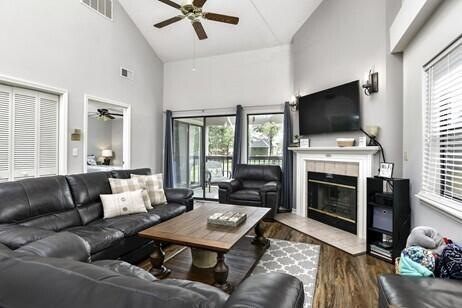 Living Room 3