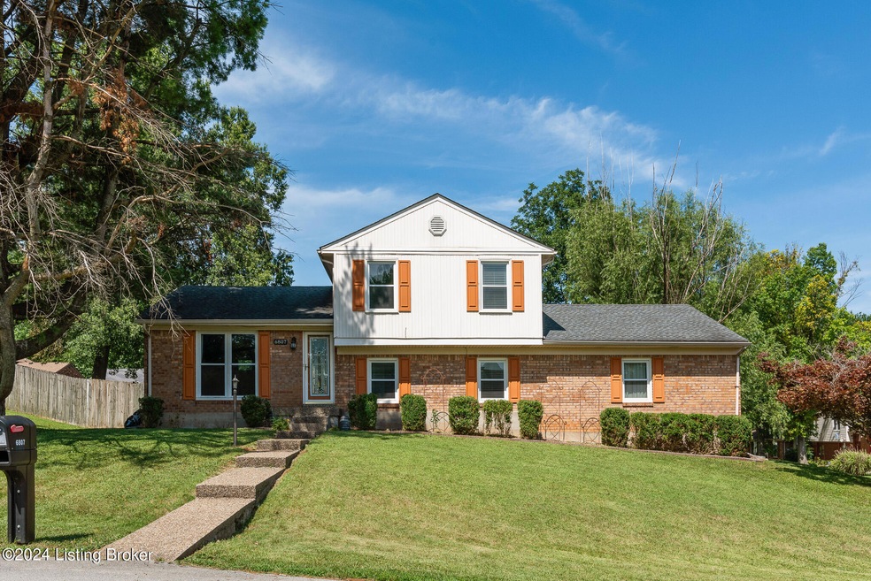 6807 Bainbridge Ct, Louisville, KY 40228 - photo 1