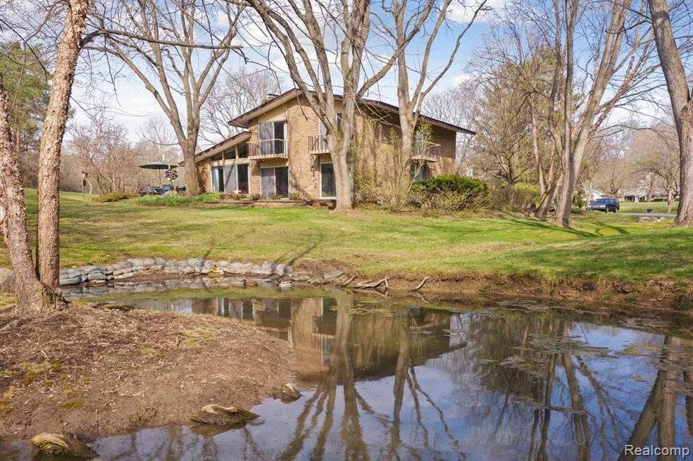 4340 Charing Cross Rd Bloomfield Hills - 35.jpg