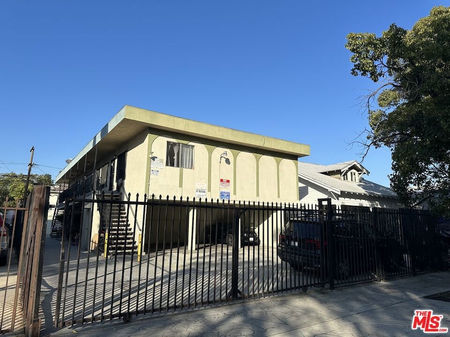 869 W 41st St, Los Angeles, CA 90037 - photo 1