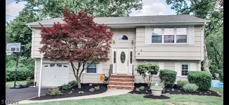 19 Jeffrey Ct, Branchburg, NJ 08876 - photo 1