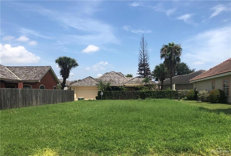 4322 Vida Santa, Weslaco, TX 78596 - photo 1