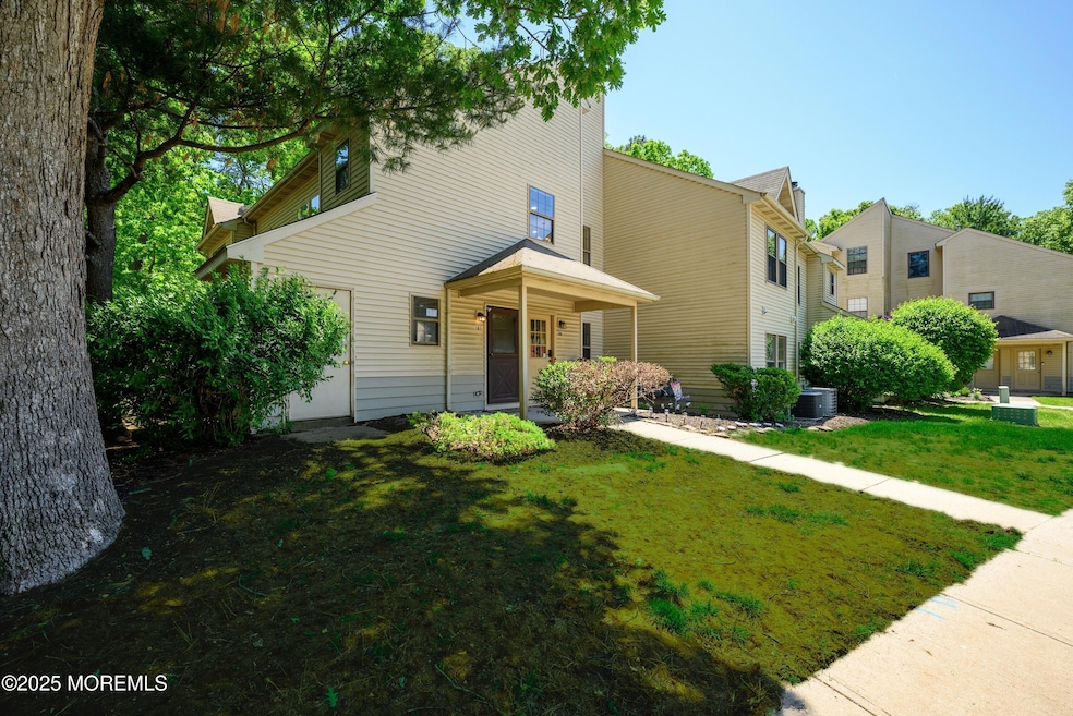 101 Daffodil Dr unit 101, Jackson, NJ 08527 - photo 1