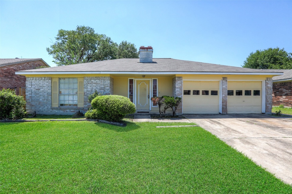 10335 Jillana Kaye Dr, Houston, TX 77086 - photo 1