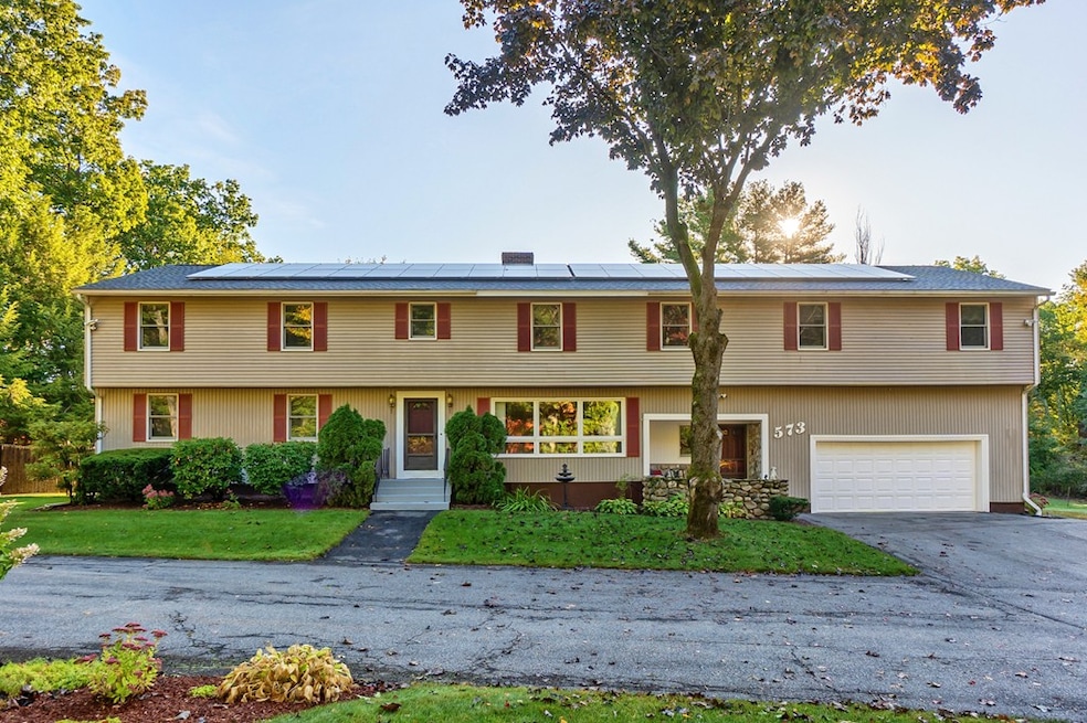 573 Marshall Rd, Fitchburg, MA 01420 - photo 1