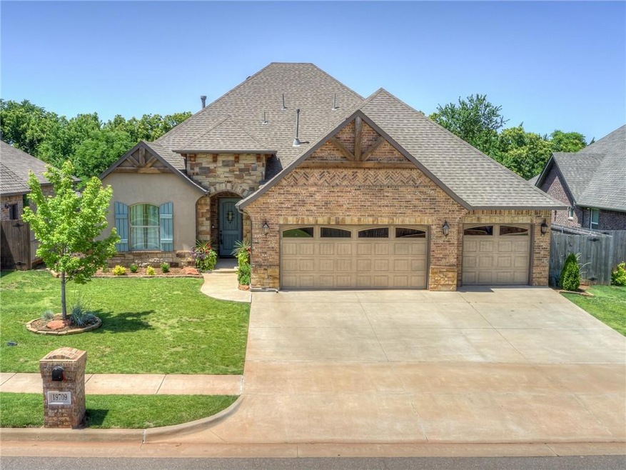 19709 Rambling Creek Dr, Edmond, OK 73012 - photo 1