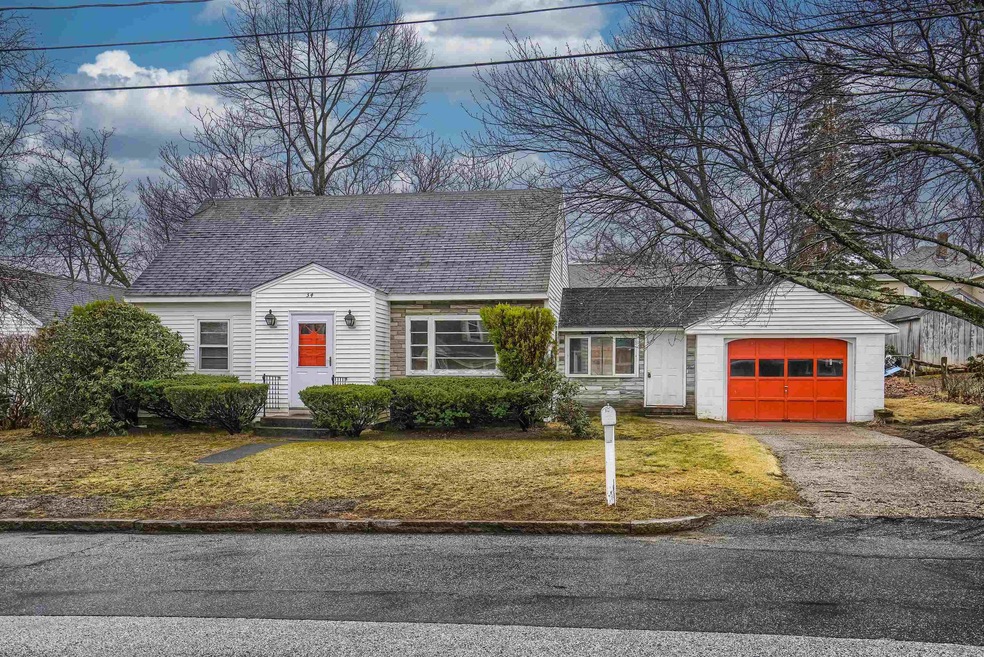 34 Elizabeth Ave, Manchester, NH 03103 - photo 1