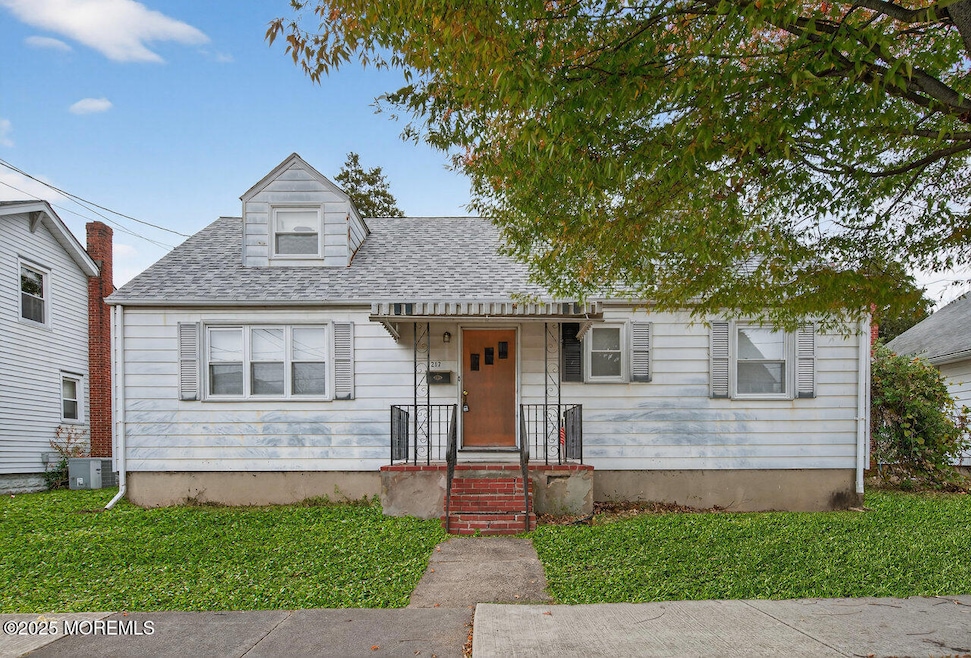 217 E 4th St, Florence, NJ 08518 - photo 1